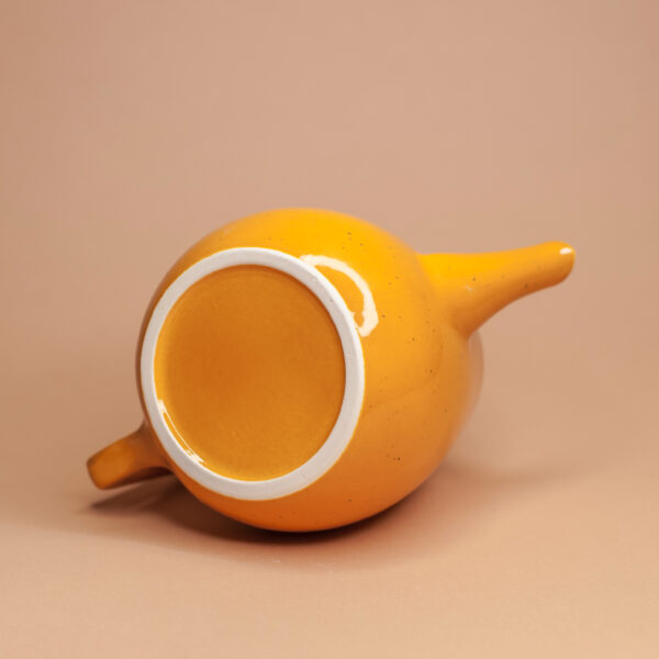 Mustard teapot