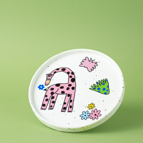 Pink giraffe plate, 20 cm