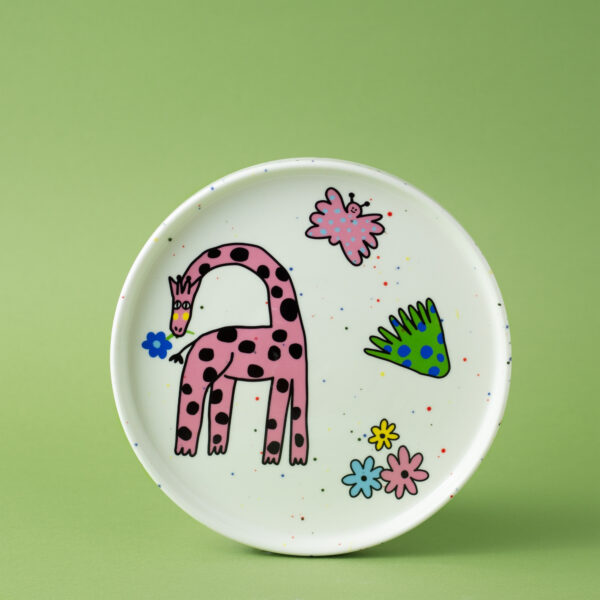 Pink giraffe plate, 20 cm